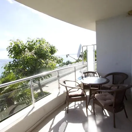 Alex S Nádherným Panoramatickým Výhledem Na Moře Apartamento *