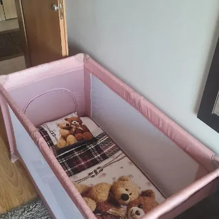 Alex S Nádherným Panoramatickým Výhledem Na Moře