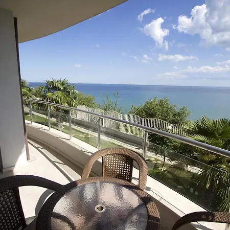 Alex S Nadhernym Panoramatickym Vyhledem Na * スヴェティ・ヴラス