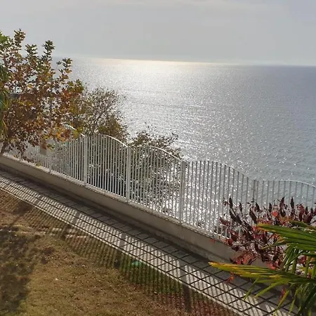 Alex S Nadhernym Panoramatickym Vyhledem Na Appartement Sveti Vlas